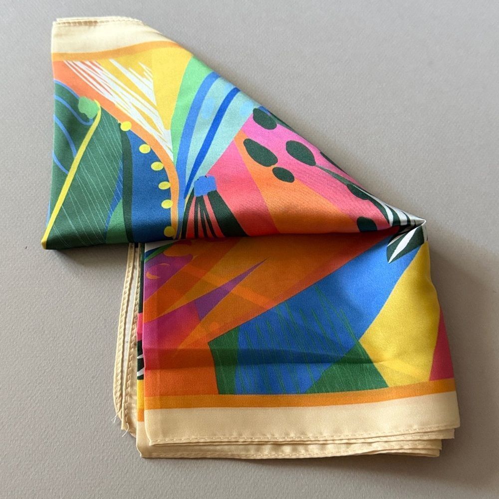 Vibrant tropical scarf A1584 - Picture 5 of 5